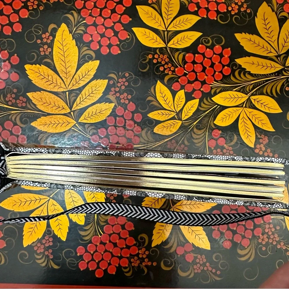Christian Lacroix Travel Journal - Picture 4 of 16